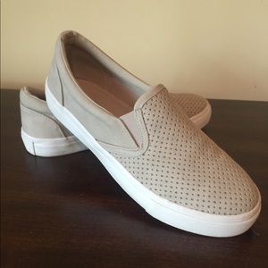 Slip on sneakers size 7